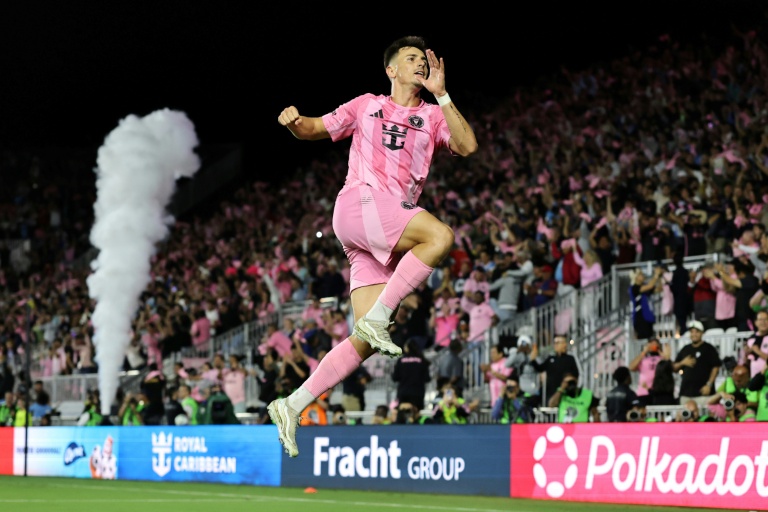 L'attaquant argentin de l'Inter Miami Tadeo Allende a inscrit un triplé en finale de la conférence Est de MLS face au New York City FC le 29 novembre 2025 à Fort Lauderdale (Floride)