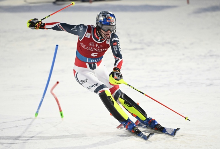 Le champion olympique français Clément Noël a terminé deuxième du slalom de Levi, en Finlande, le 16 novembre 2025