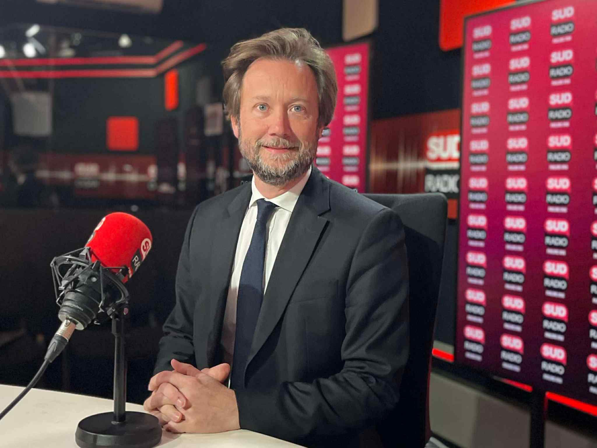 Boris Vallaud, censure, PS