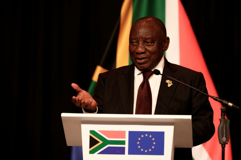 Le président sud-africain Cyril Ramaphosa lors d'une conférence de presse à Sandton, Afrique du Sud, le 20 novembre 2025