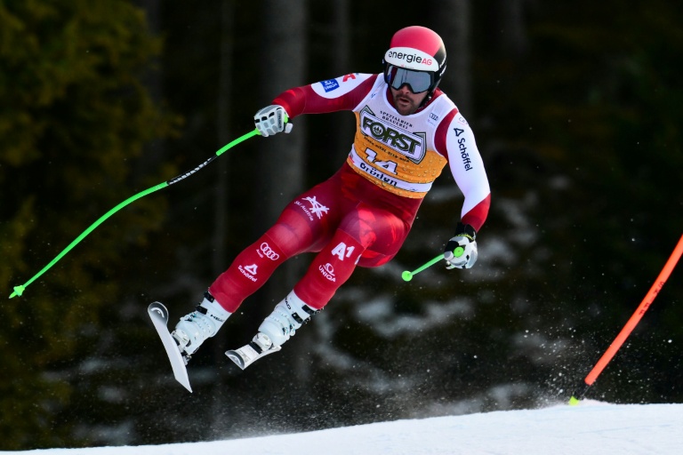 L'Autrichien Vincent Kriechmayr lors de la descente de Val Gardena, en Italie, le 20 décembre 2025