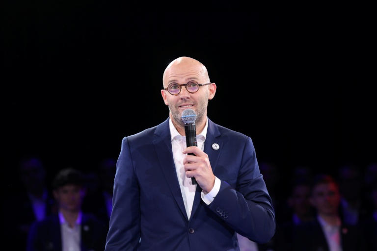 Gary Anssens, président de l'équipe cycliste Decathlon CMA-GGM, durant la présentation de sa formation à la presse jeudi à Villeneuve-d'Ascq.