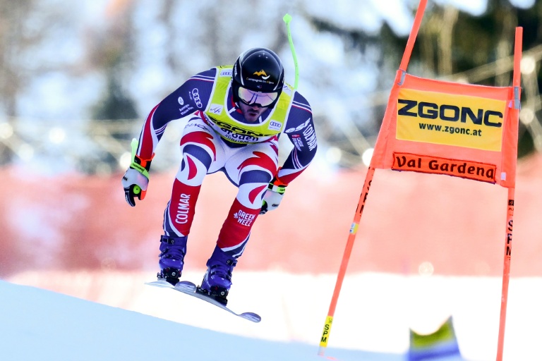 Le Français Nils Allegre durant le super-G de Val Gardena (Italie) le 19 décembre 2025