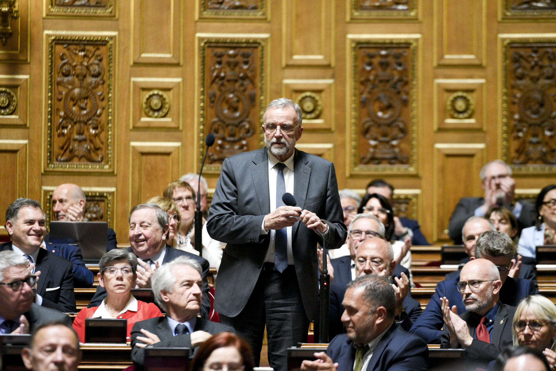 Union des droites : écarté de la liste LR d'Aulas à Lyon, Blanc s'explique