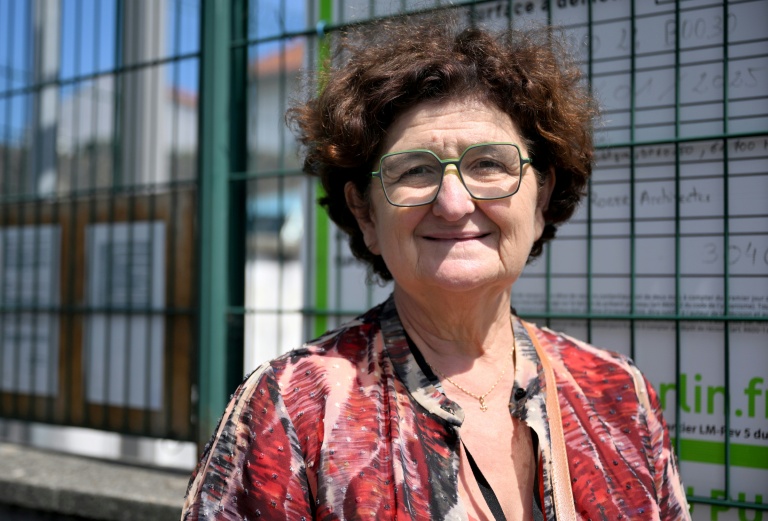 La députée socialiste Colette Capdevielle après une visite au centre de rétention administrative d'Hendaye (Pyrénées-Atlantiques), le 27 juin 2025
