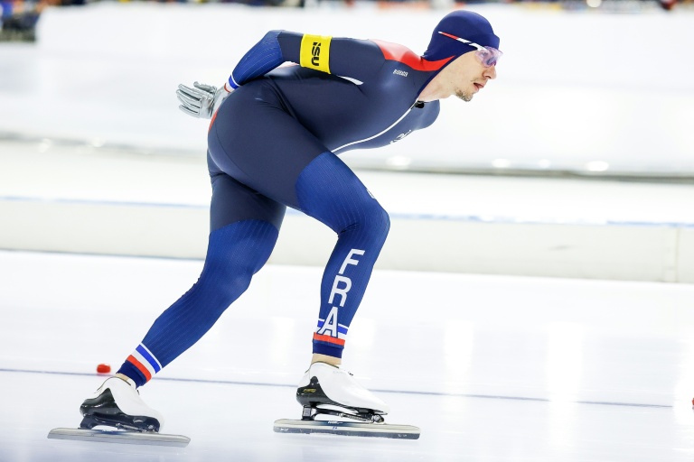 Timothy Loubineaud lors du 10.000 m de l'étape de Coupe du monde de Heerenveen, aux Pays-Bas, le 6 décembre 2025