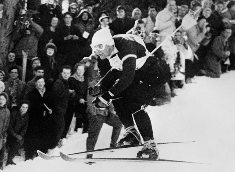 L'Autrichien Toni Sailer durant la première manche du slalom géant des JO de Cortina le 31 janvier 1956
