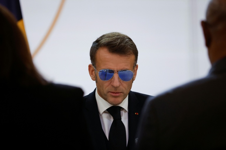 Le président de la République Emmanuel Macron le 16 janvier 2026 à Paris lors d'une réunion sur la Nouvelle-Calédonie à l'Elysée