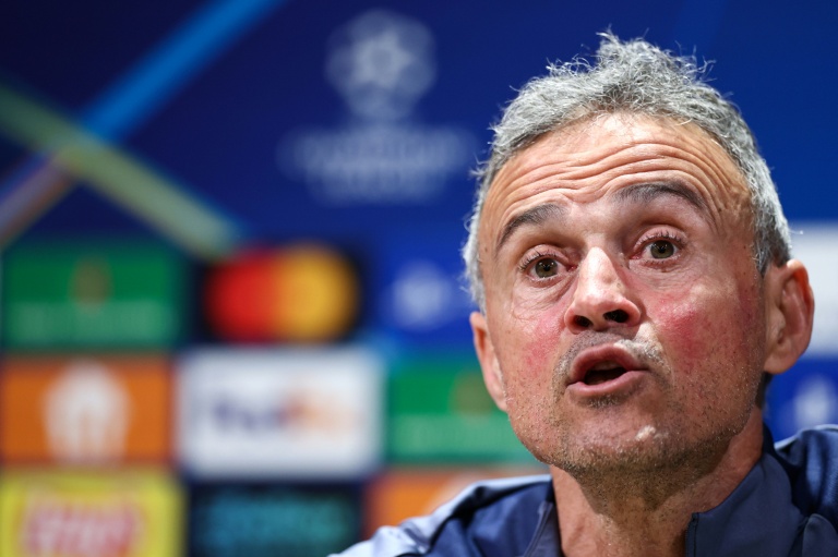 L'entraîneur du Paris SG Luis Enrique en conférence de presse à la veille d'un match décisif de Ligue des champions contre Newcastle, à Poissy, le 27 janvier 2026