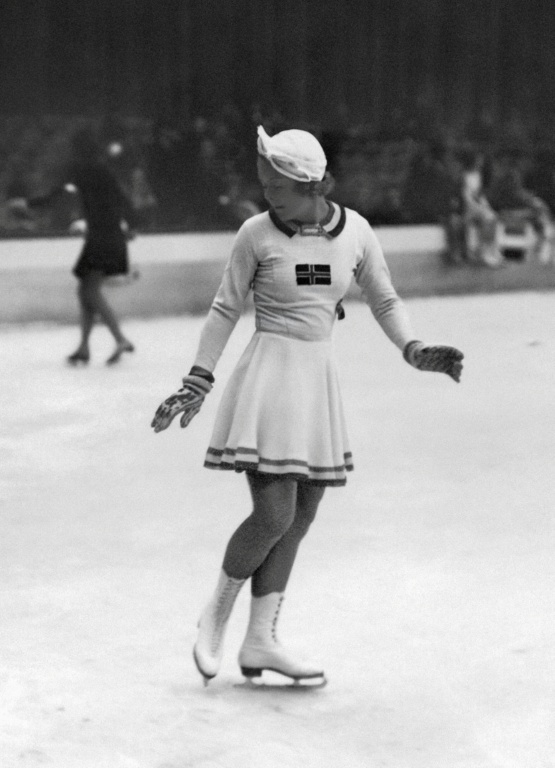 La patineuse norvégienne Sonja Henie lors des Jeux olympiques de Garmisch-Partenkirchen, en Allemagne, en février 1936