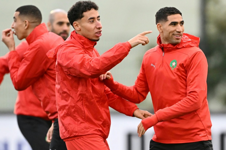 Les Marocains Salah-Eddine et Achraf Hakimi à Rabat le 17 janvier 2026