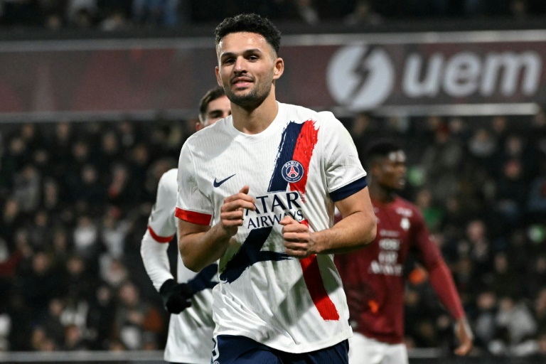 Gonçalo Ramos auteur de l'ouverture du score pour le PSG sur la pelouse du FC Metz, le 23 décembre 2025