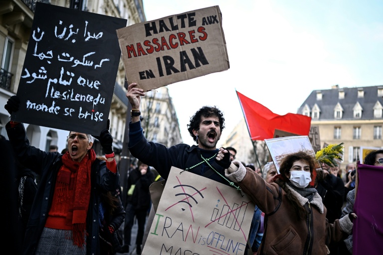 anifestation de soutien au mouvement de protestation en Iran, le 17 janvier 2026 à Paris