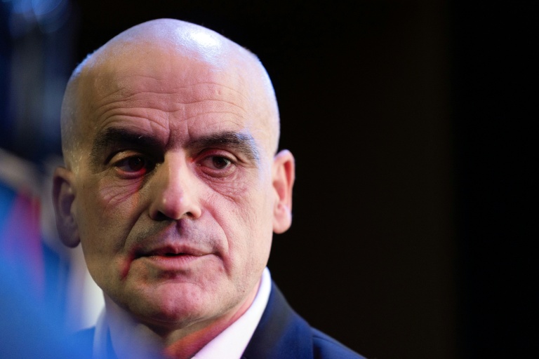 Le directeur sportif français de l'équipe Groupama-FDJ, Thierry Cornec, assiste à la présentation de son équipe pour la saison 2026, à Paris, le 9 janvier 2026