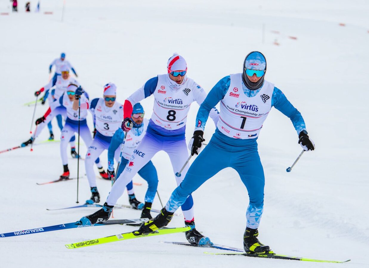 L'équipe de France de ski de Sport adapté en action.