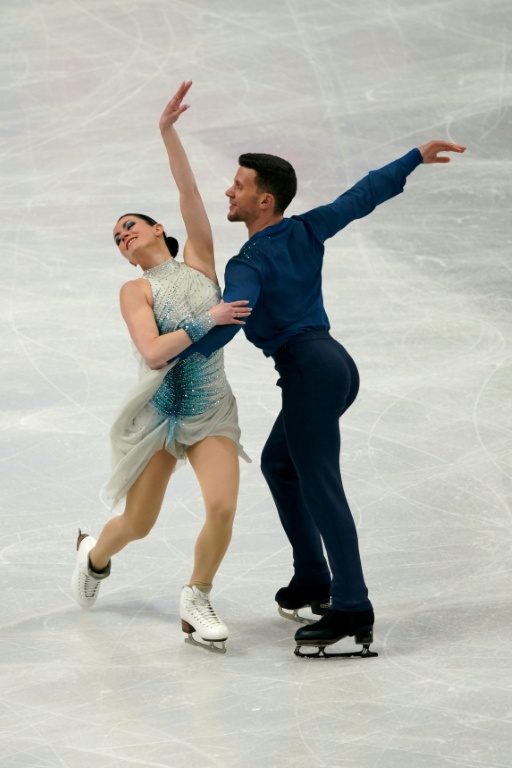 Les danseurs sur glace italiens Charlène Guignard et Marco Fabbri dans leur programme libre des Championnats d'Europe le 17 janvier 2026 à Sheffield en Angleterre