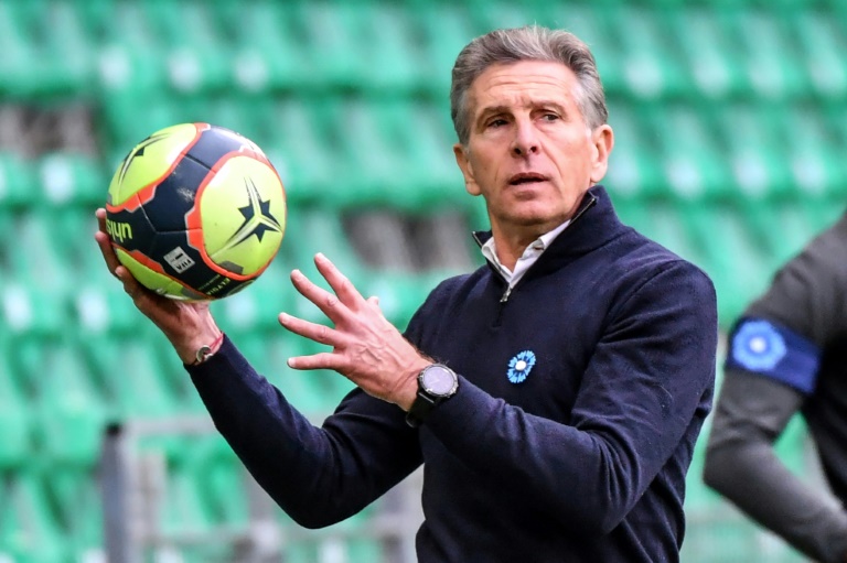 Calude Puel, alors entraîneur de Saint-Etienne, le 7 novembre 2021 au stade Geoffroy-Guichard