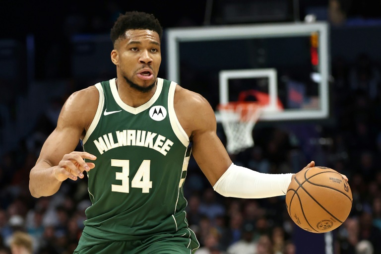 La star des Milwaukee Bucks Giannis Antetokounmpo, face aux Hornets, le 29 décembre 2025 à Charlotte
