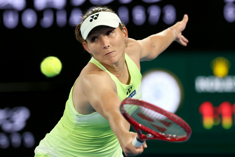 Varvara Gracheva opposée à Elena Rybakina à l'Open d'Australie à Melbourne, le 22 janvier 2026