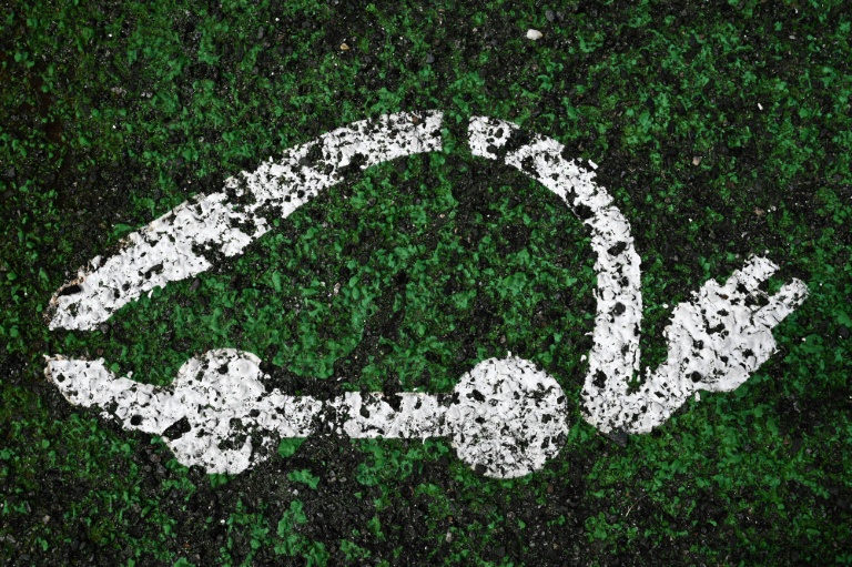 Ces secteurs sont les transports avec les véhicules électriques, le bâtiment avec les pompes à chaleur ou l'industrie avec des fours électriques