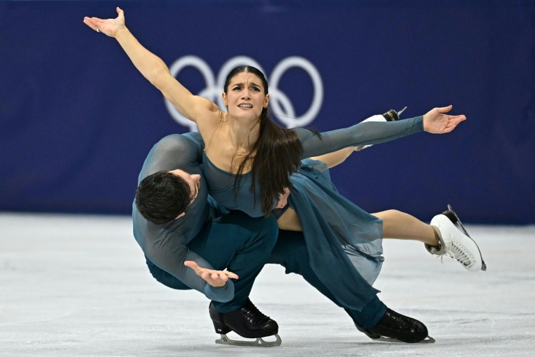 Laurence Fournier Beaudry et Guillaume Cizeron lors du programme libre de danse sur glace le 11 février 2026 à la Ice Skating Arena de Milan