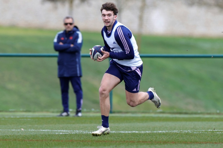 Le centre Fabien Brau-Boirie lors d'un entraînement du XV de France avant le match du Tournoi des six nations contre le pays de Galles, le 11 février 2026 à Marcoussis