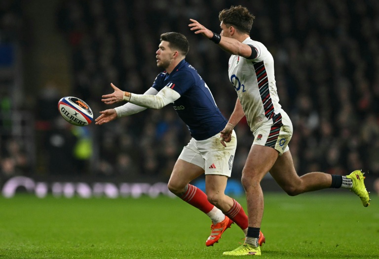 Matthieu Jalibert à Twickenham le 8 février 2025