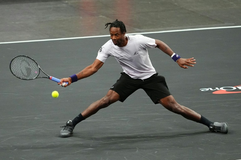 Gaël Monfils face au Brésilien Joao Fonseca lors du tournoi exhibition MGM Slam le 1er mars 2026 à Las Vegas