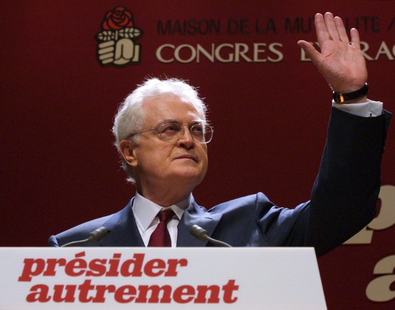 Lionel Jospin, alors Premier ministre, lors d'un congrès extraordinaire du parti socialiste le 24 février 2002 à Paris