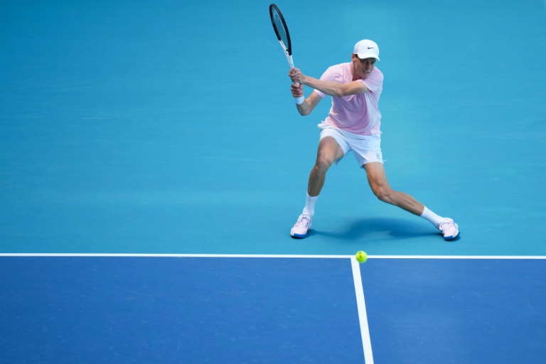 Jannik Sinner lors de son quart de finale du Masters 1000 de Miami contre Frances Tiafoe, le 26 mars 2026
