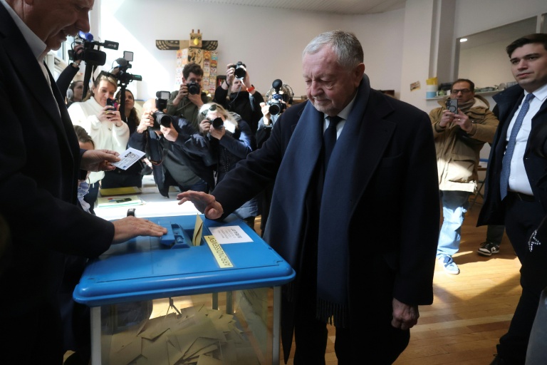 Le candidat à la mairie de Lyon, soutenu par le centre et la droite, Jean-Michel Aulas, le 15 mars 2026, à Lyon