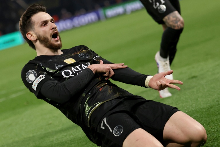 Khvicha Kvaratskhelia auteur d'un doublé lors de la victoire 5-2 contre Chelsea en huitième de finale aller de la Ligue des champions, le 11 mars 2026 au Parc des Princes