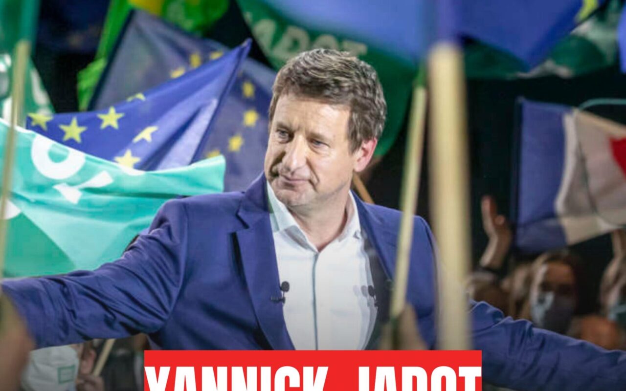 La biographie et le CV de Yannick Jadot