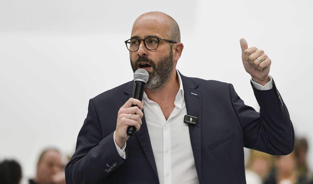 Vincent Bouget en lice pour les Municipales à Nîmes (FB)