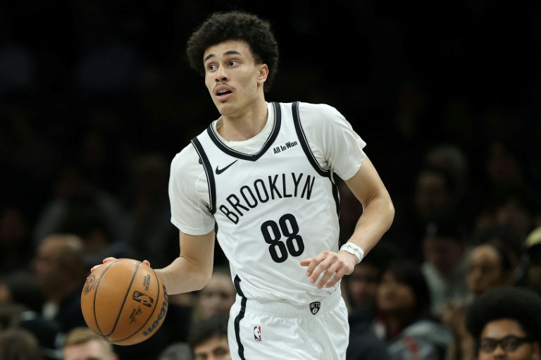 Le meneur français Nolan Traoré, des Brooklyn Nets, lors d'une rencontre de NBA contre le Thunder d'Oklahoma City, à New York, le 18 mars 2026