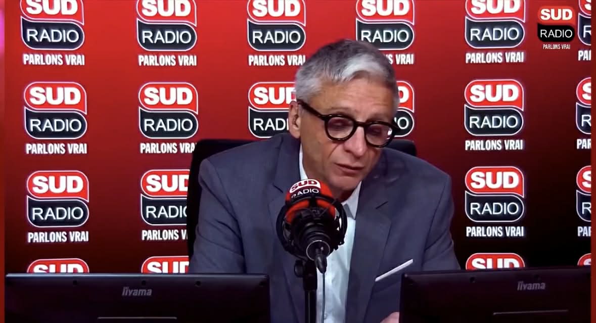 L’interdiction des réseaux sociaux aux moins de 15 ans. Une sénatrice veut distinguer les plateformes supposées dangereuses et les autres. Une décision jugée dangereuse par JF Achilli