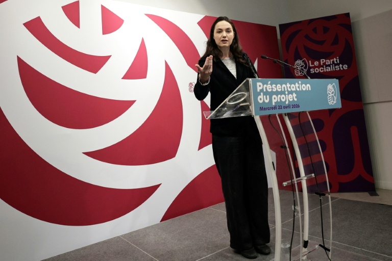 Chloé Ridel présente le projet du PS au siège du parti à Paris le 22 avril 2026