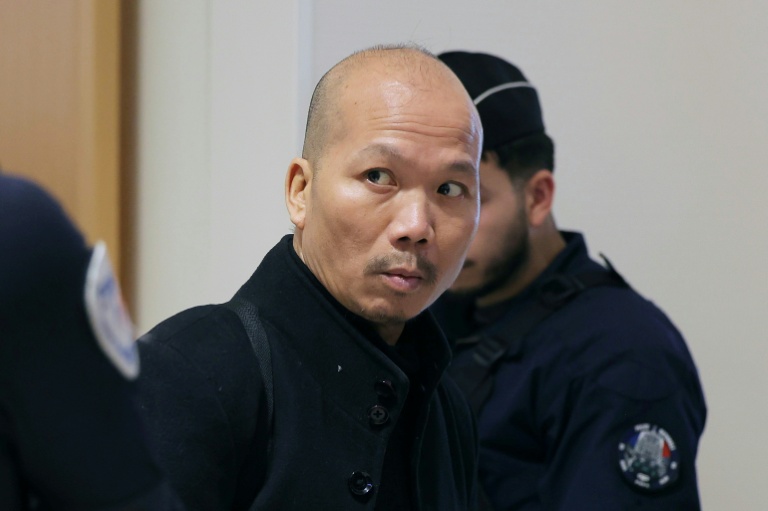Le policier Yannick Pham, l'un des accusés du procès Athanor, au palais de justice de Paris, le 30 mars 2026