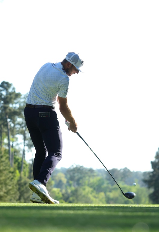Sam Burns au drive du trou 11 lors du troisième tour du Masters à Augusta, le 11 avril 2026
