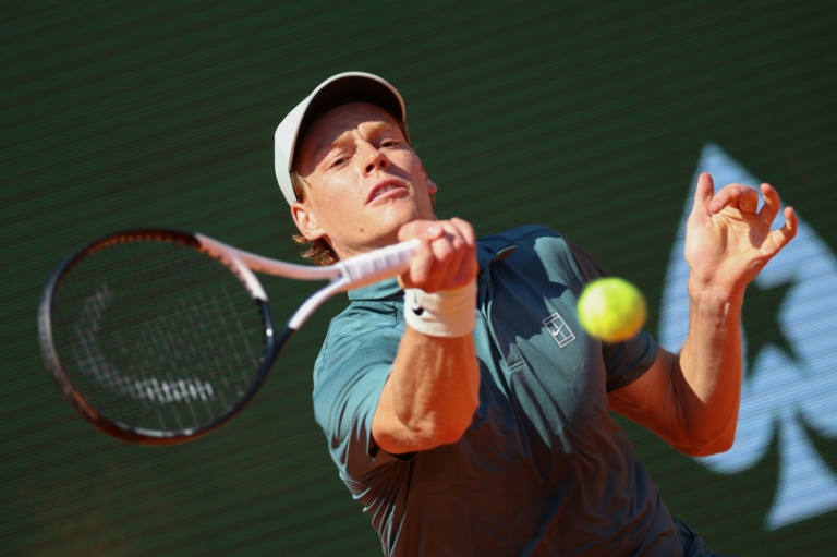 Jannik Sinner opposé au Tchèque Tomas Machac lors du Masters 1000 de Monte-Carlo, le 9 avril 2026