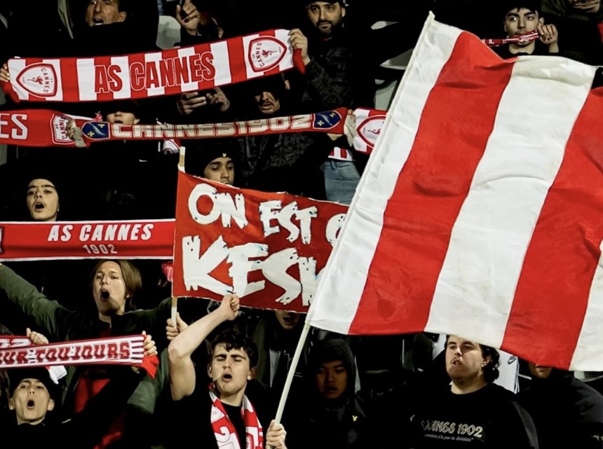 À 18 heures, Nîmes accueille l’AS Cannes. C’est la première place de la National 2, c’est-à-dire la quatrième division, qui se dispute et, pour l’occasion, il n’y aura pas de supporters cannois.