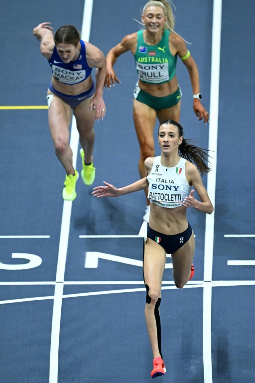 L'Italienne Nadia Battocletti remporte le 3000m des championnats du monde en salle, le 21 mars 2026 à Torun (Pologne)