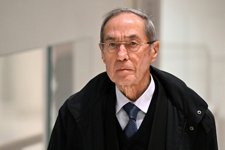 L'ex-secrétaire général de l'Elysée Claude Guéant, le 25 septembre 2025 au tribunal de Paris