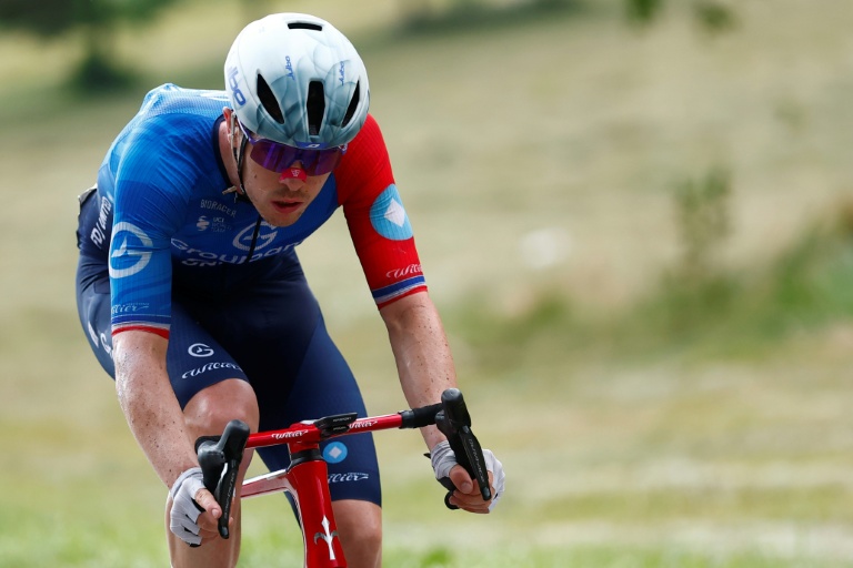 Le Français Rémi Cavagna lors de son échappée solitaire durant la 17e étape du Tour d'Italie, le 27 mai 2026
