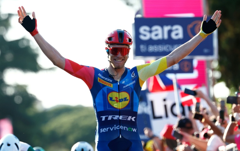 L'Italien Jonathan Milan enfin vainqueur d'une étape dans le Giro, la dernière, le 31 mai 2026 à Rome