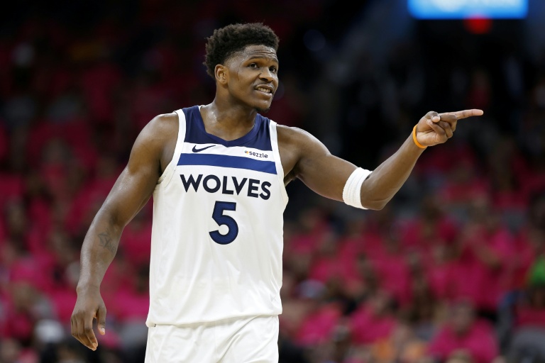 Anthony Edwards, l'arrière des Minnesota Timberwolves, lors du premier match des demi-finales de la Conférence Ouest de la NBA contre les San Antonio Spurs, au Frost Bank Center, le 4 mai 2026