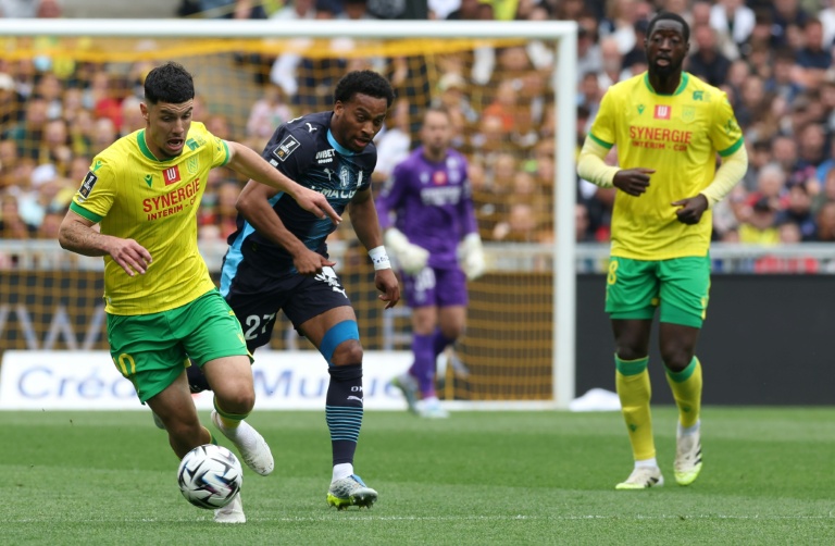 L'attaquant du FC Nantes Matthis Abline au cours du match de Ligue 1 contre Marseille le 2 mai 2026 au stade de La Beaujoire à Nantes