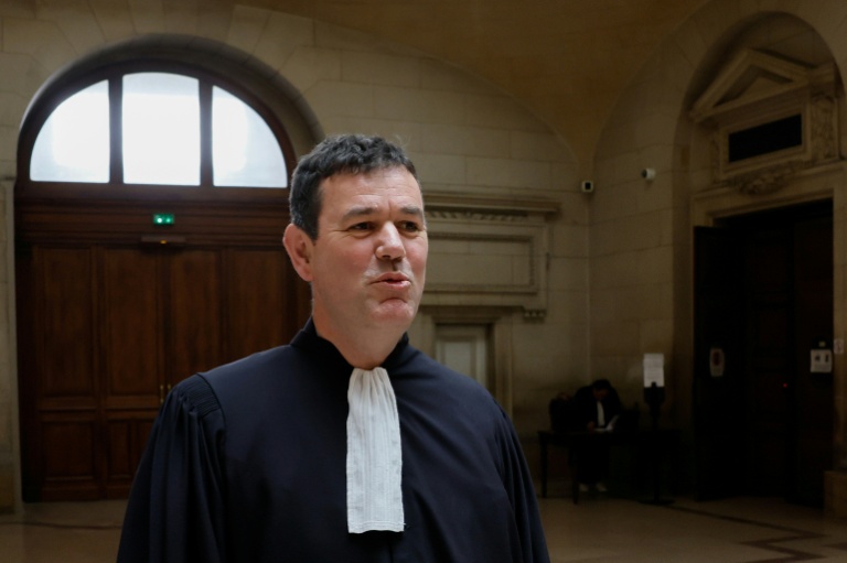 Philippe Meilhac, avocat d'Agathe Habyarimana, le 6 mai 2026 au palais de justice de Paris