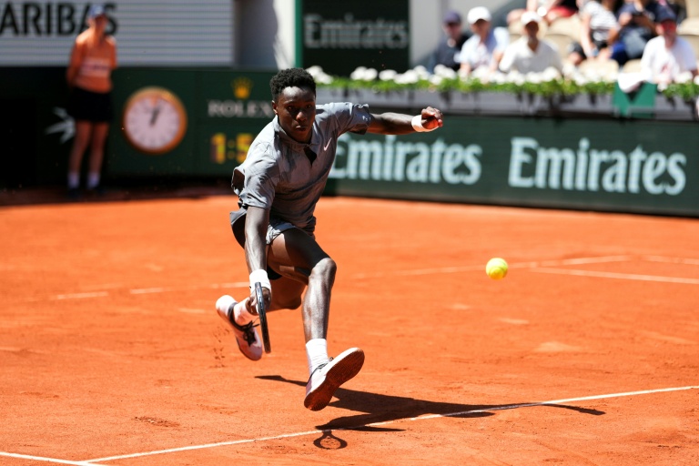 Le jeune français de 17 ans Moïse Kouame au 2e tour de Roland-Garros le 28 mai 2026 à Paris