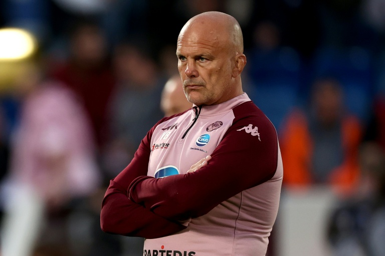 Le manageur de l'UBB Yannick Bru avant le match de Top 14 contre Montpellier, le 25 avril 2026 à Bordeaux